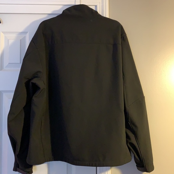 TECH by Tumi men’s soft shell black jacket with fleece lining. - Picture 8 of 13